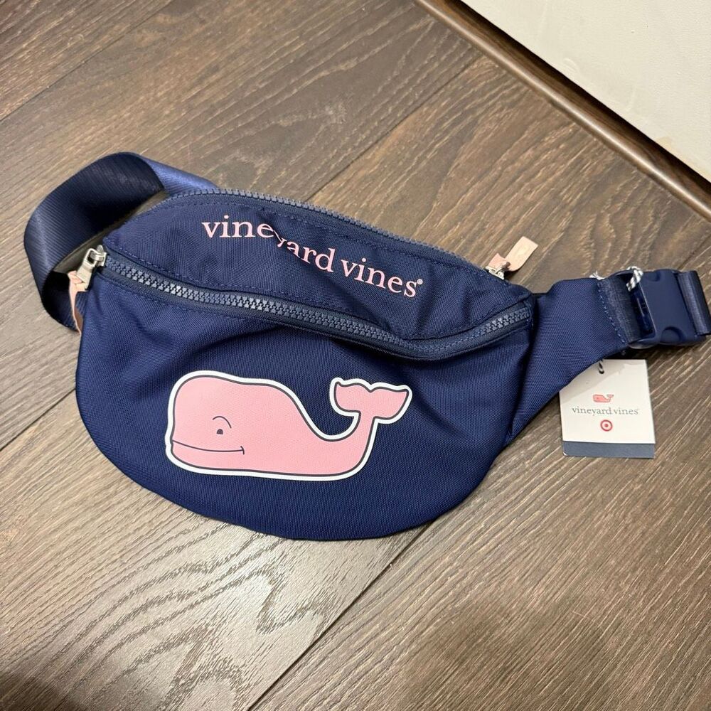 Vineyard Vines x Target Navy Blue Pink Whale Logo Fanny Pack New